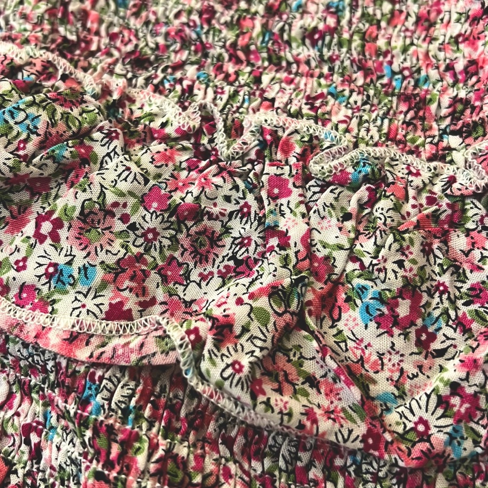 Multi colored floral fitted skirt